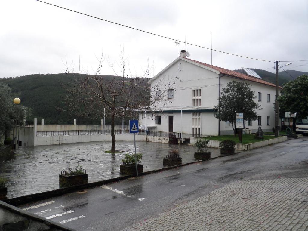 Alojamento Local De Pardieiros Hotel Avô Exterior foto